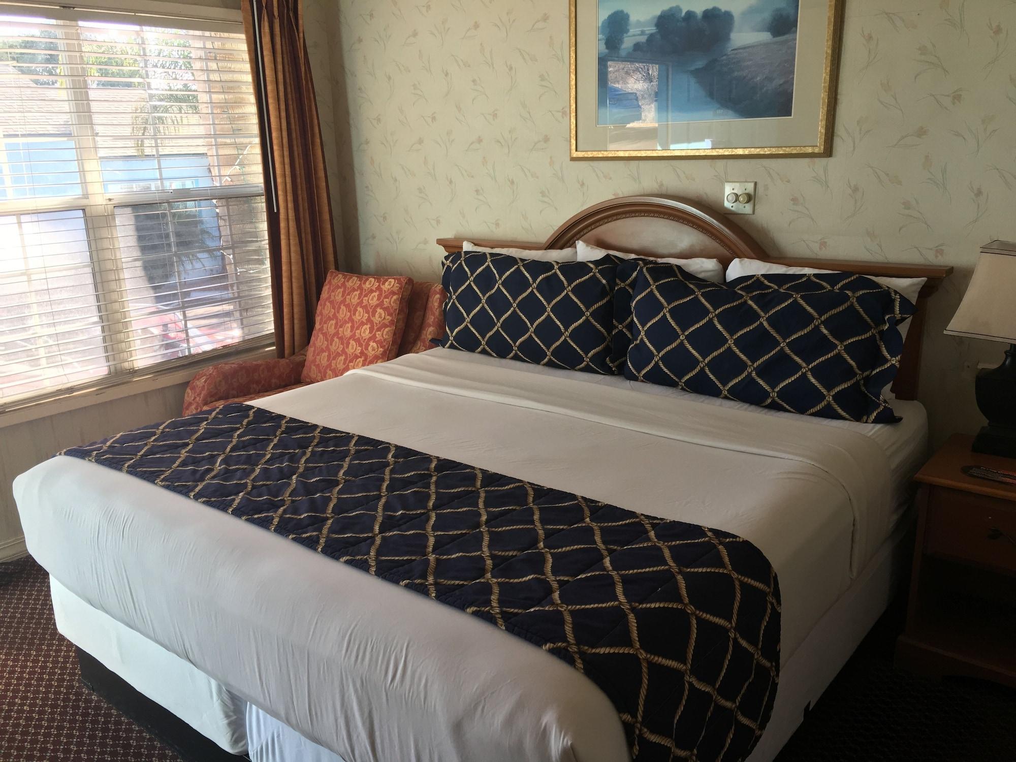 The Palomar Inn Pismo Beach Exterior photo